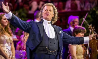 Andre Rieu Konseri & 5* Amadeus Cara ile Ren Nehri